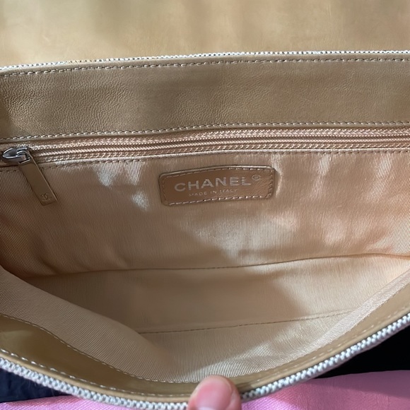 SALE!!! 🎉🎉🎉Chanel Limited Edition Camellia Canvas/Patent Flap Bag - Picture 11 of 17